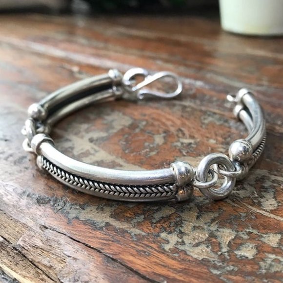 Heidi J Hale Jewelry - 🆕 HeidiJHale Sterling Silver Balance Bracelet Size 7.5